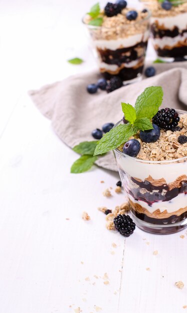 Muesli dessert on glasses