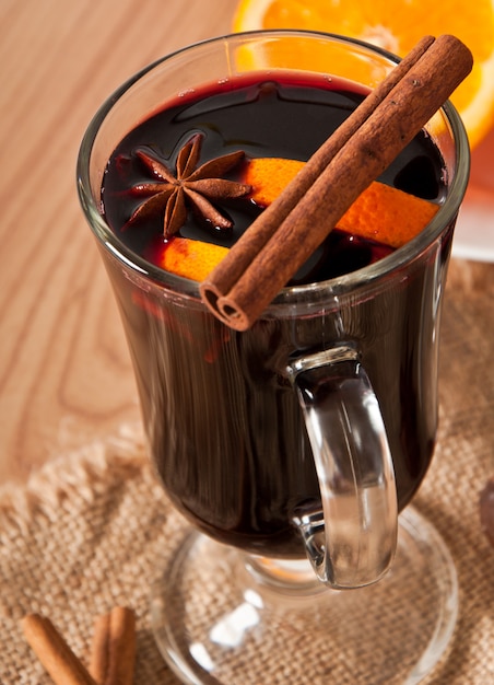 Mulled wine with cinnamon and orange