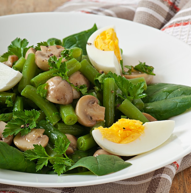 Mushroom salad with green beans and eggs