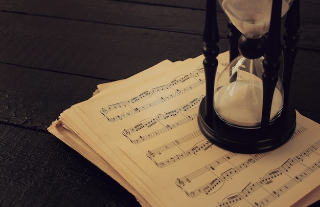 紙と砂時計の音楽ノート