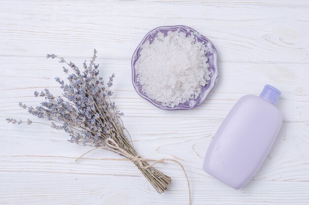 Natural elements for spa with bath salts