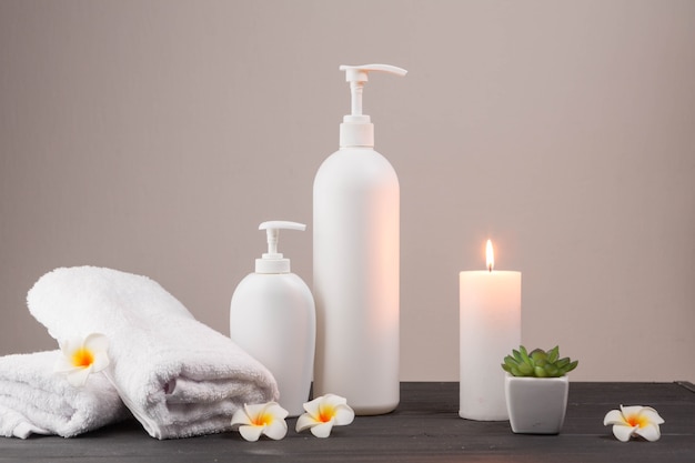 Free photo natural elements for spa with candles