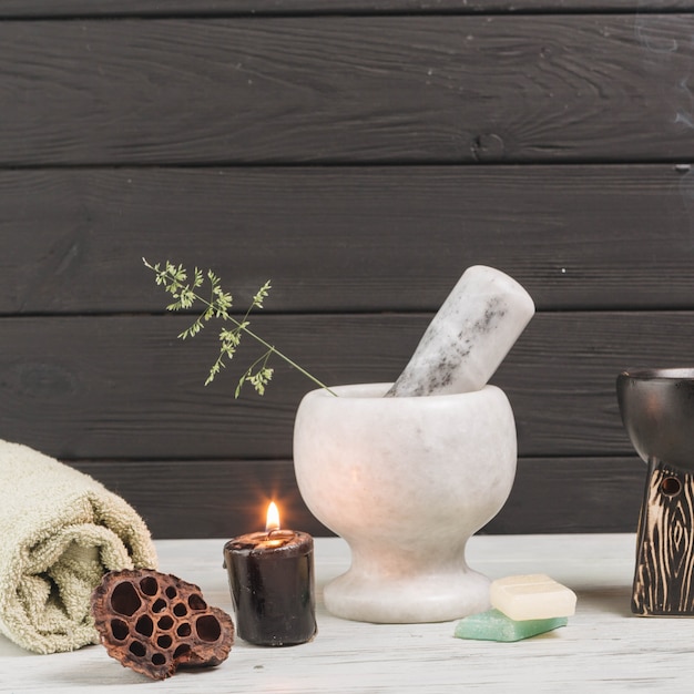 Free photo natural elements for spa with candles