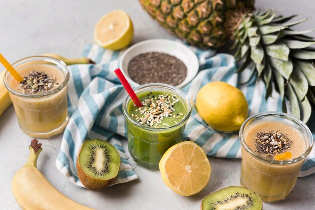 Natural smoothies with kiwi