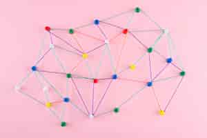 Бесплатное фото Концепция сети с красочной нитью