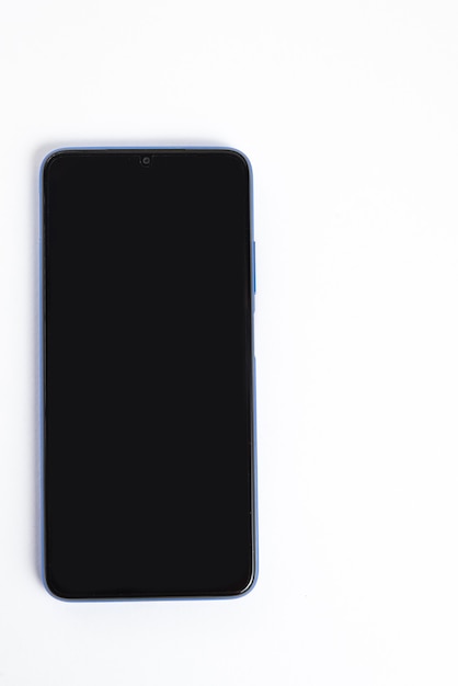 흰색 배경 위에 새 휴대 전화