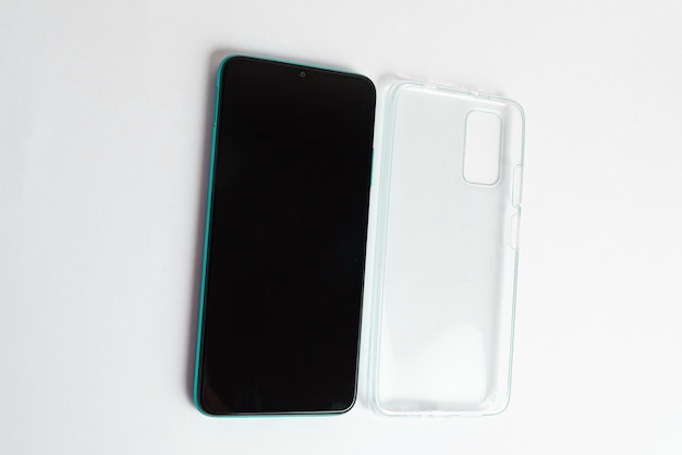 Iphone 12 pro zaderzhatsya