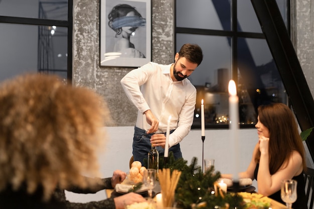 Capodanno trascorso con gli amici e festeggiando