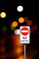 Бесплатное фото Знак въезда в город запрещен