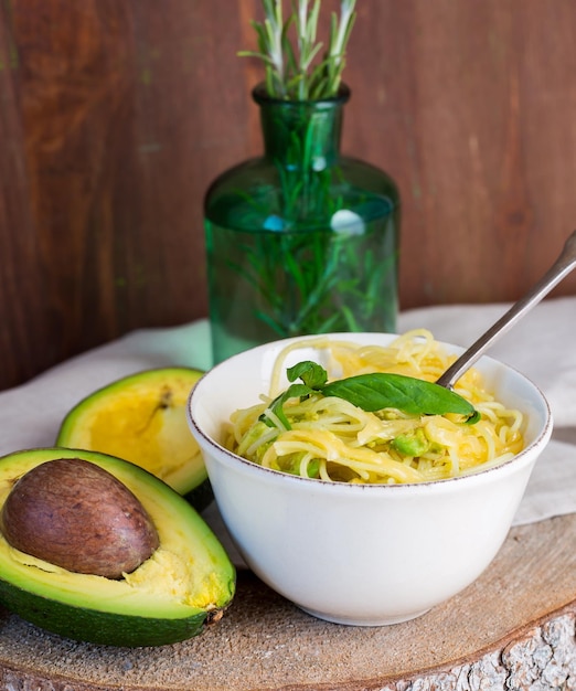 Noodles with avocado and lime