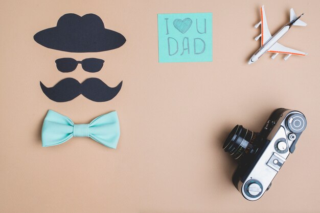 Note for father's day with other decorative elements