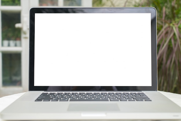 無料写真 空白の画面を搭載したノートpc