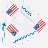 無料写真 メモ帳小さなアメリカの国旗と休日の装飾