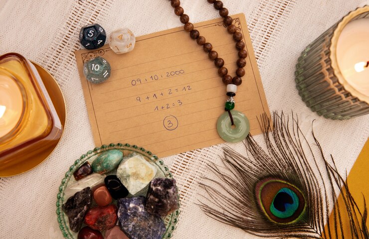 Free Photo numerology concept with crystals