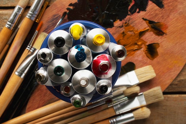 Free photo oil paint tubes for painting