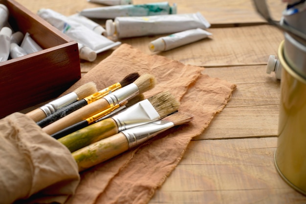 Free photo oil paint tubes for painting