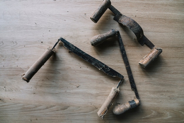 Инструменты старого плотника