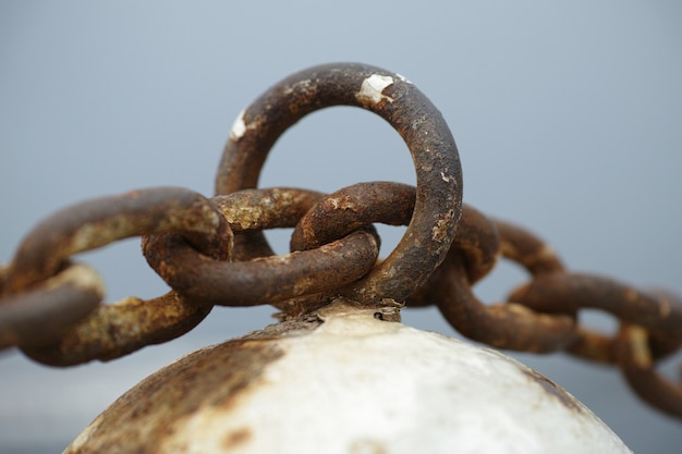 Free photo old iron chain