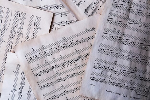 Old music notes