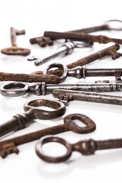 Бесплатное фото Старые богато украшенные ключи