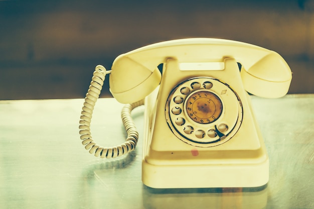 Foto gratuita vecchio telefono vintage