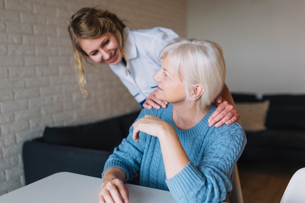 Free photo old woman in nursing home