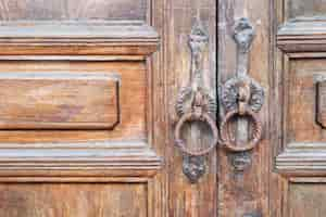 Free photo old wooden brown house door