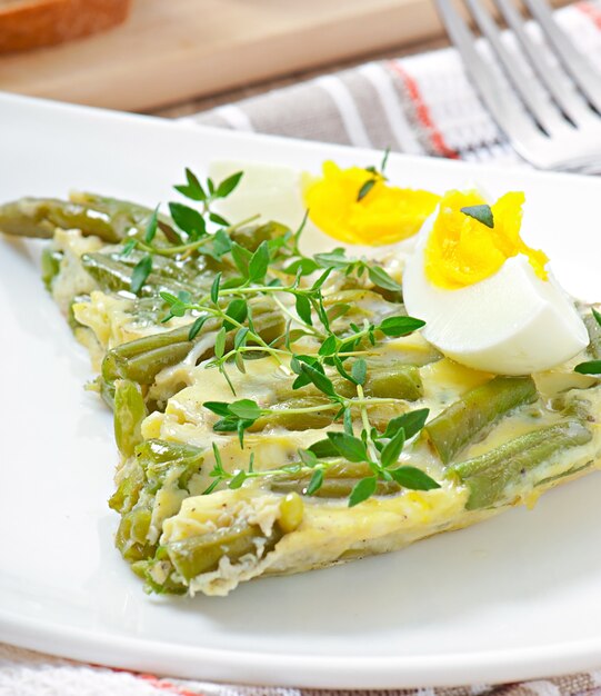 Omelet with green bean