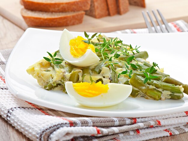 Omelet with green bean