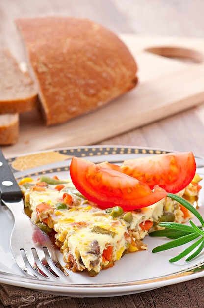 Omelet with vegetables