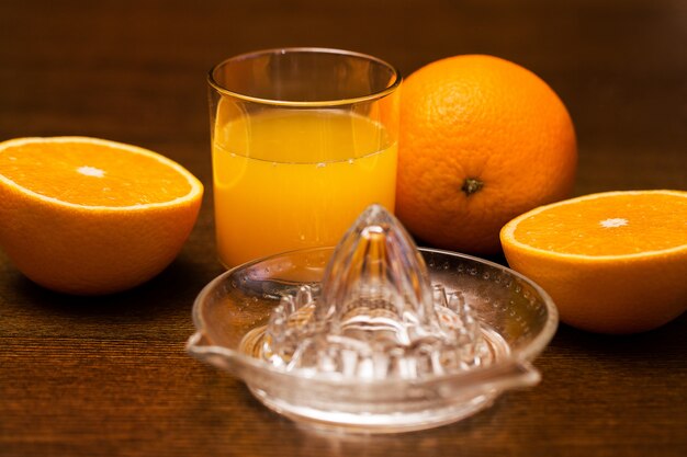 オレンジとそのジュース