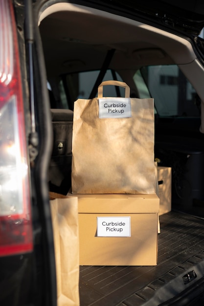 Order arrangement in a car trunk