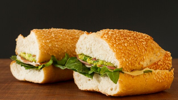 野菜の有機サンドイッチ