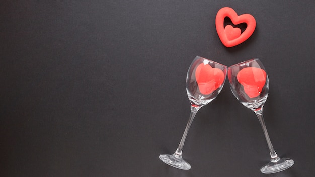 Free photo ornament hearts and wine glasses