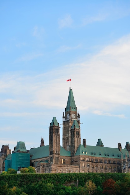 Бесплатное фото Здание парламента оттавы на холме