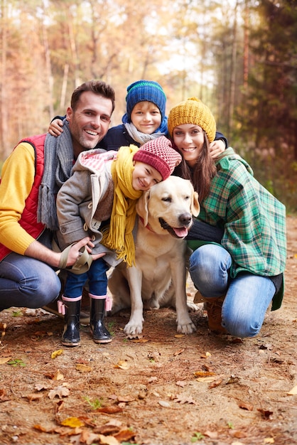 Il nostro cane ama gli abbracci da parte nostra