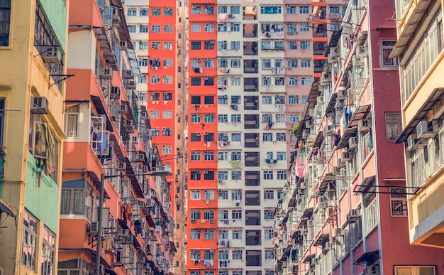 혼잡 한 다운타운 빌딩 포기 아파트
