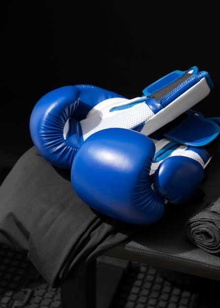 Free photo pair of gloves for boxing sport