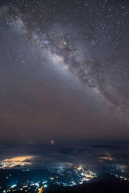 星明かりの夜に晴天 少しビネットスタイル プレミアム写真