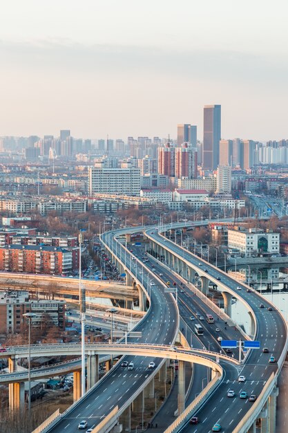 Панорамный вид на городской пейзаж