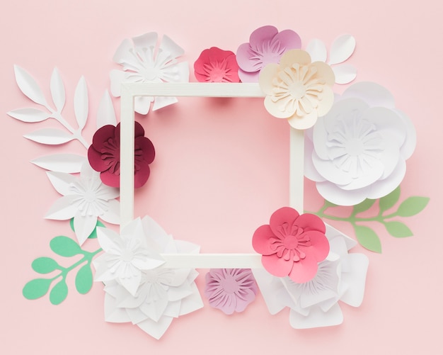 Free photo paper flowers in pastel colors