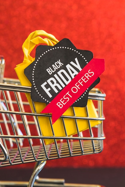 Free photo paper with black friday best offers inscription