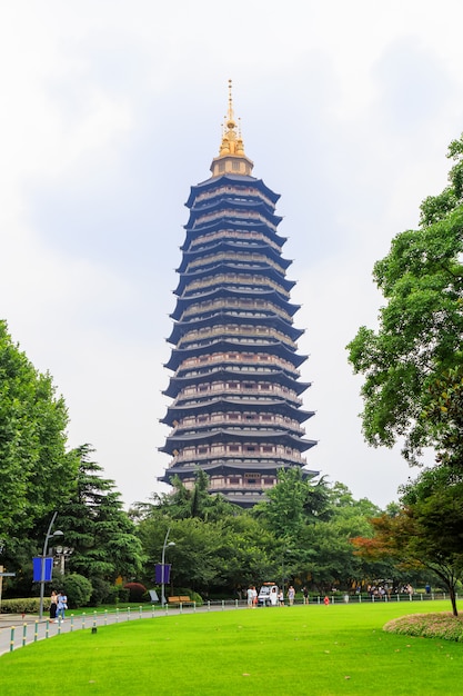 Free photo park culture temple traditional outdoor