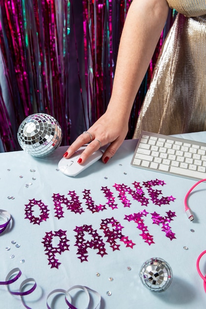 Пространство для вечеринок готово к онлайн-празднованию