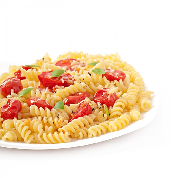 pasta with tomato, basil and grated cheese