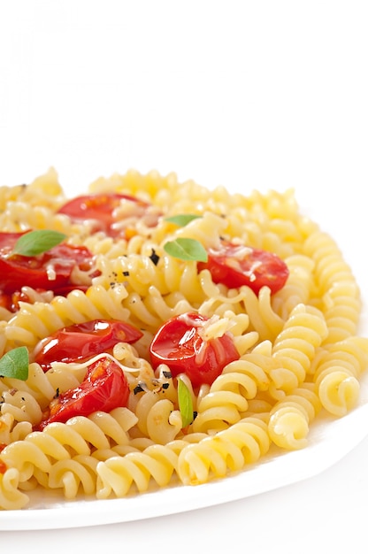 pasta with tomato, basil and grated cheese