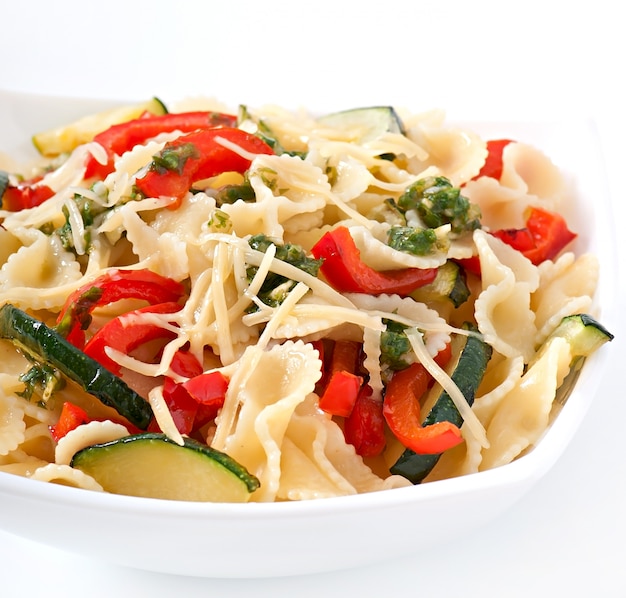 Pasta with Zucchini and Sweet Peppers: Free Download