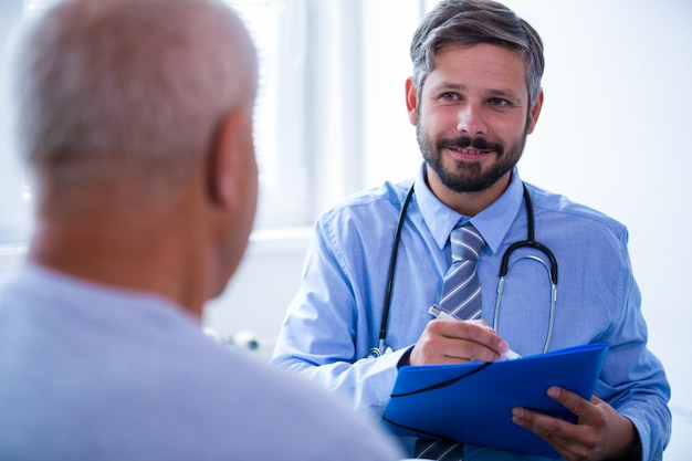 Patient consulting a doctor