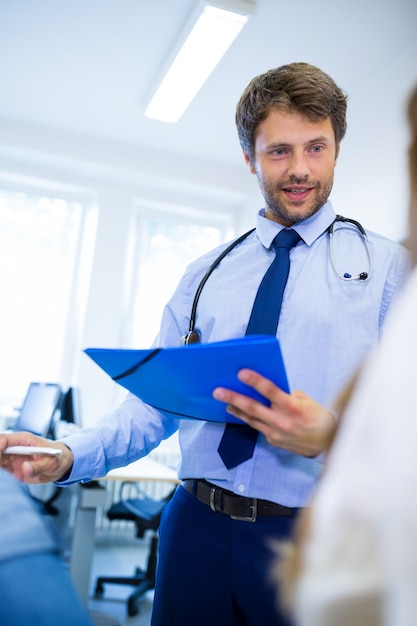 Patient consulting a doctor