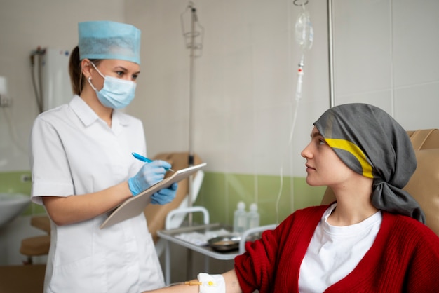 Free photo patient getting chemotherapy treatment